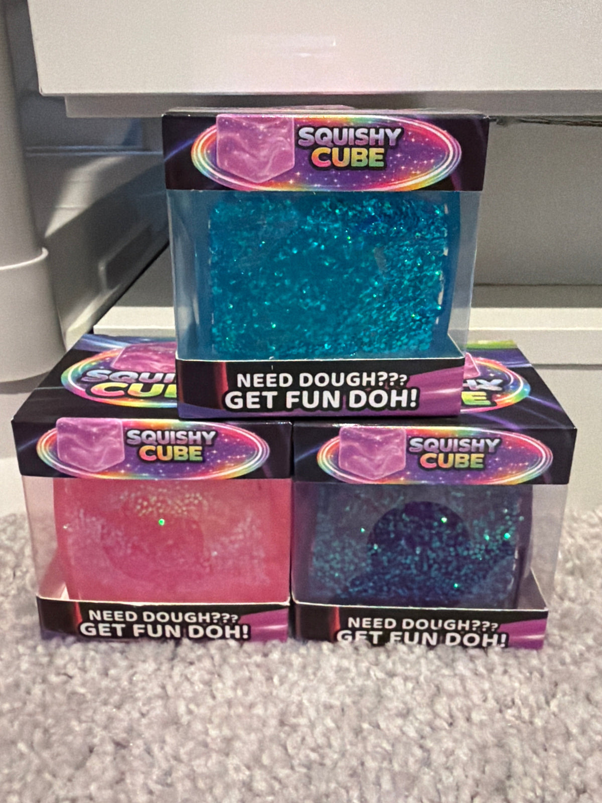 Fun Doh Squishy Glitter Cube