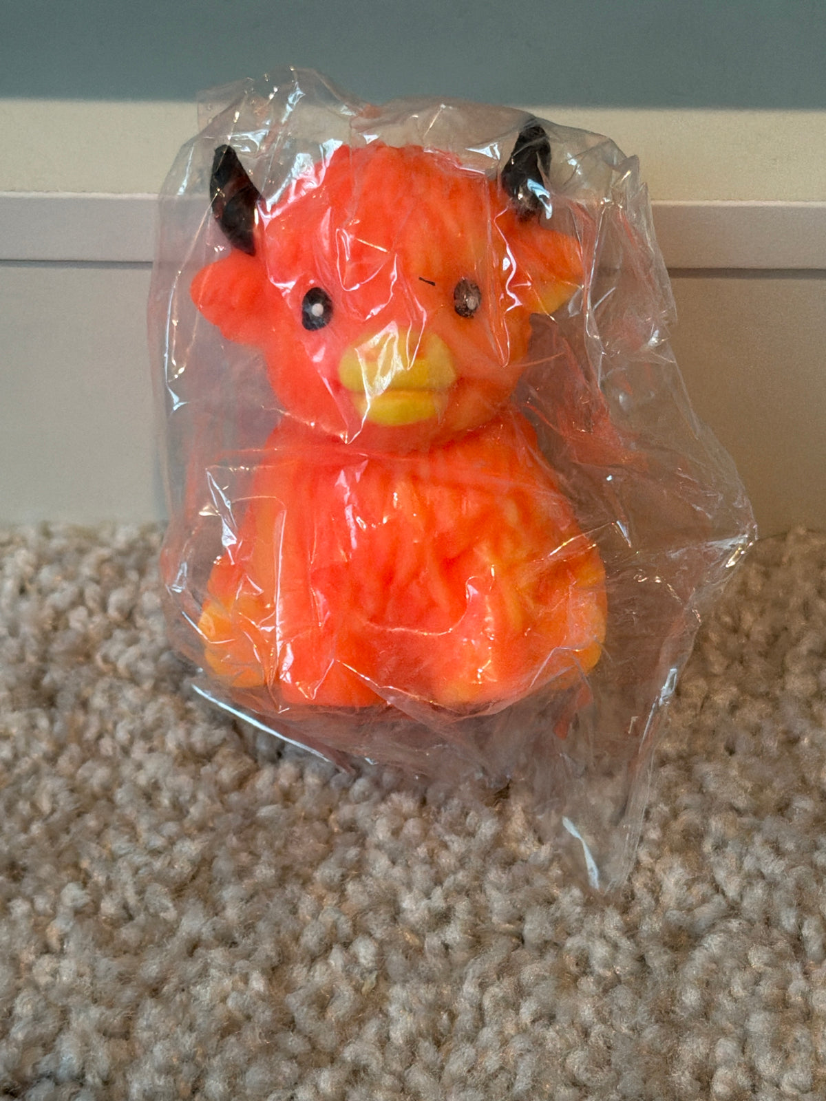 Mini Crunchy Highland Cow Squishy